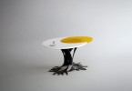 Дизайн обеденного стола в форме глазуньи
