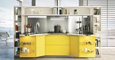 Интерьер кухни в золотисто-лимонных оттенках