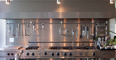 Стильный дизайн кухонной рабочей зоны от modern house architects