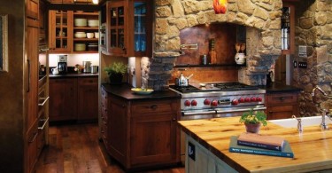 Оригинальный дизайн интерьера кухни в деревенском стиле