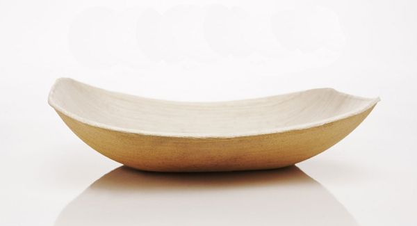 Биоразлагаемая посуда: деревянная тарелка