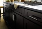 Благородный чёрный цвет в дизайне интерьера кухни