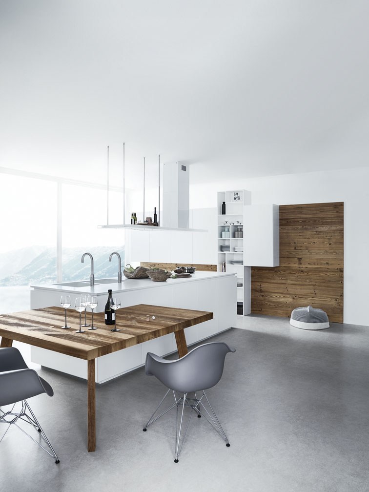 Деревянные кухни в стиле модерн: интерьер в белом цвете