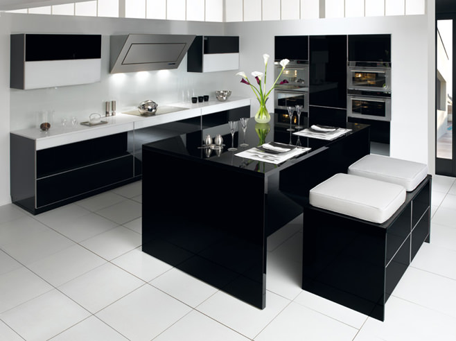 Великолепное оформление кухни в чёрно-белом цвете