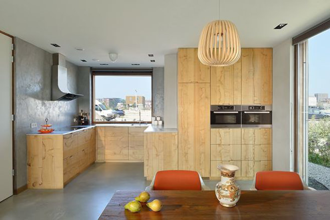Великолепный дизайн интерьера кухни в коричневой гамме