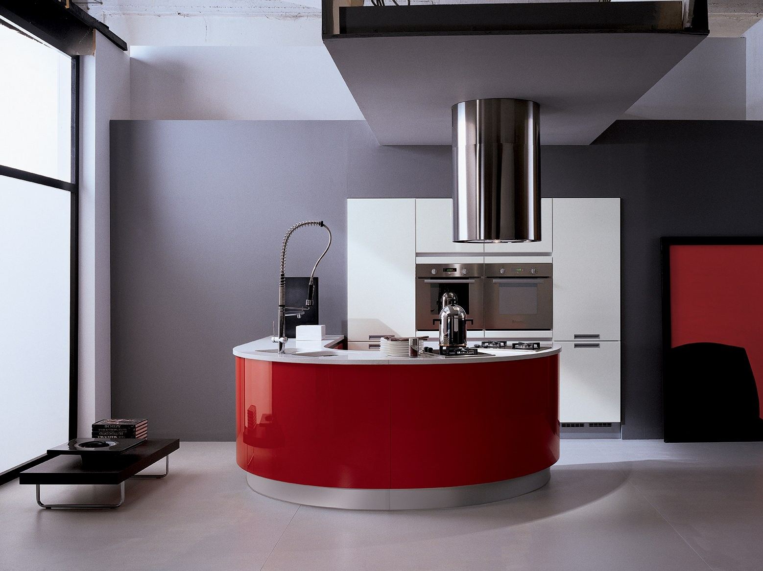 Необычный дизайн кухни Timo Plus от Biefbi в красном цвете
