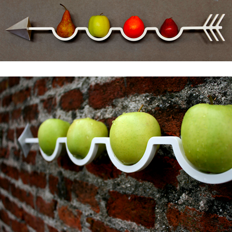 Фотоколлаж: зелёные яблоки и другие фрукты в ячейках креативной подставки