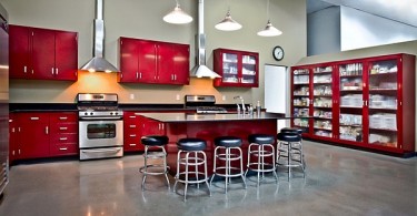 Дизайн интерьера кухни в красной гамме
