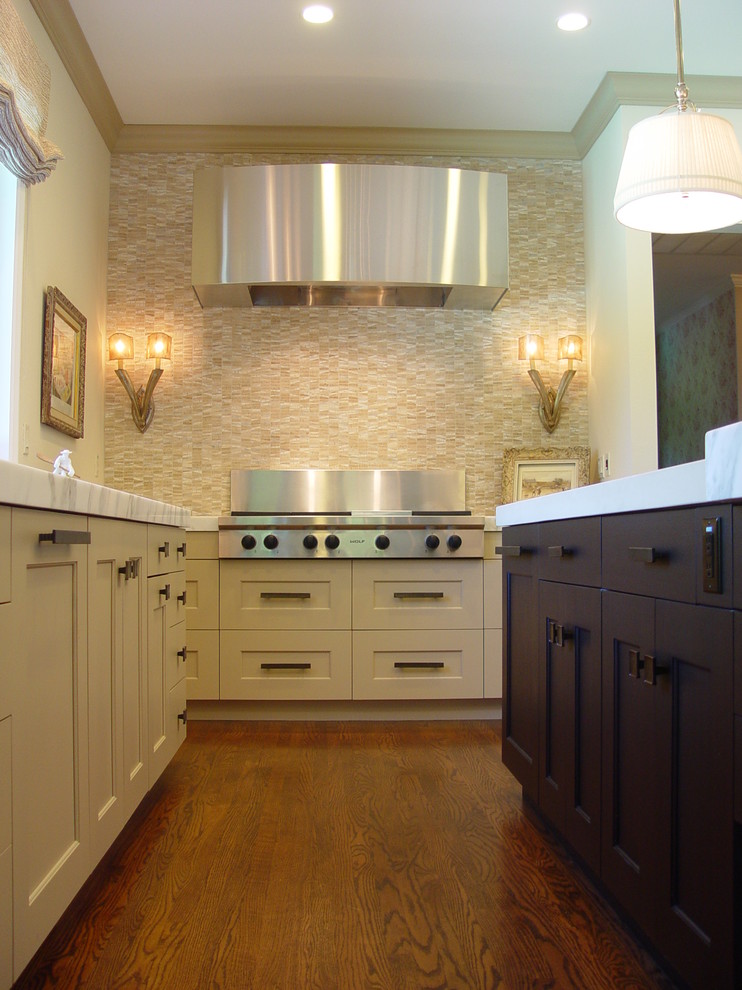Оригинальный дизайн интерьера кухни в стиле Transitional от Home Systems , Wendi Zampino 