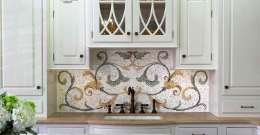 Мозаичный узор в оформлении кухонного фартука