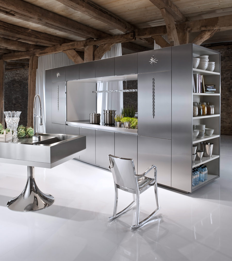 Современный дизайн интерьера кухни в стиле хай-тек