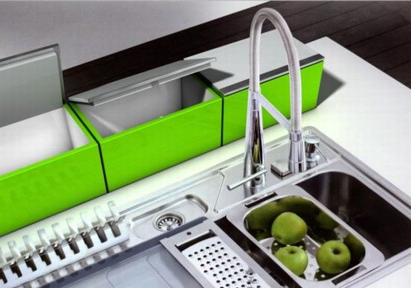 Портативные холодильники Neff от Stefan Ulrich, расположенные за кухонной раковиной