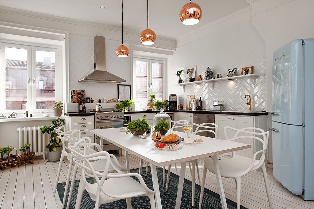 Дизайн интерьера белоснежной кухни в скандинавском стиле